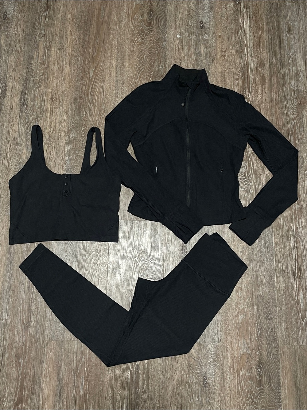 Like New Lululemon Matching Black Ribbed Bundle. Size 8